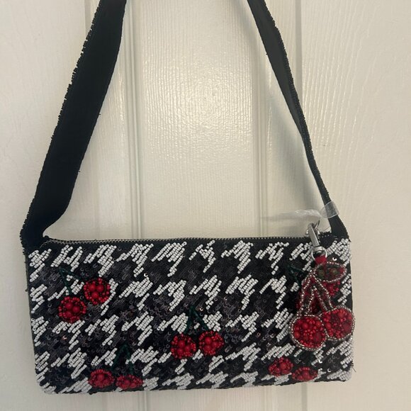 Handcrafted in India Beaded Black Cherry Bag Tik Tok Viral RARE New Release NWT - Picture 5 of 5